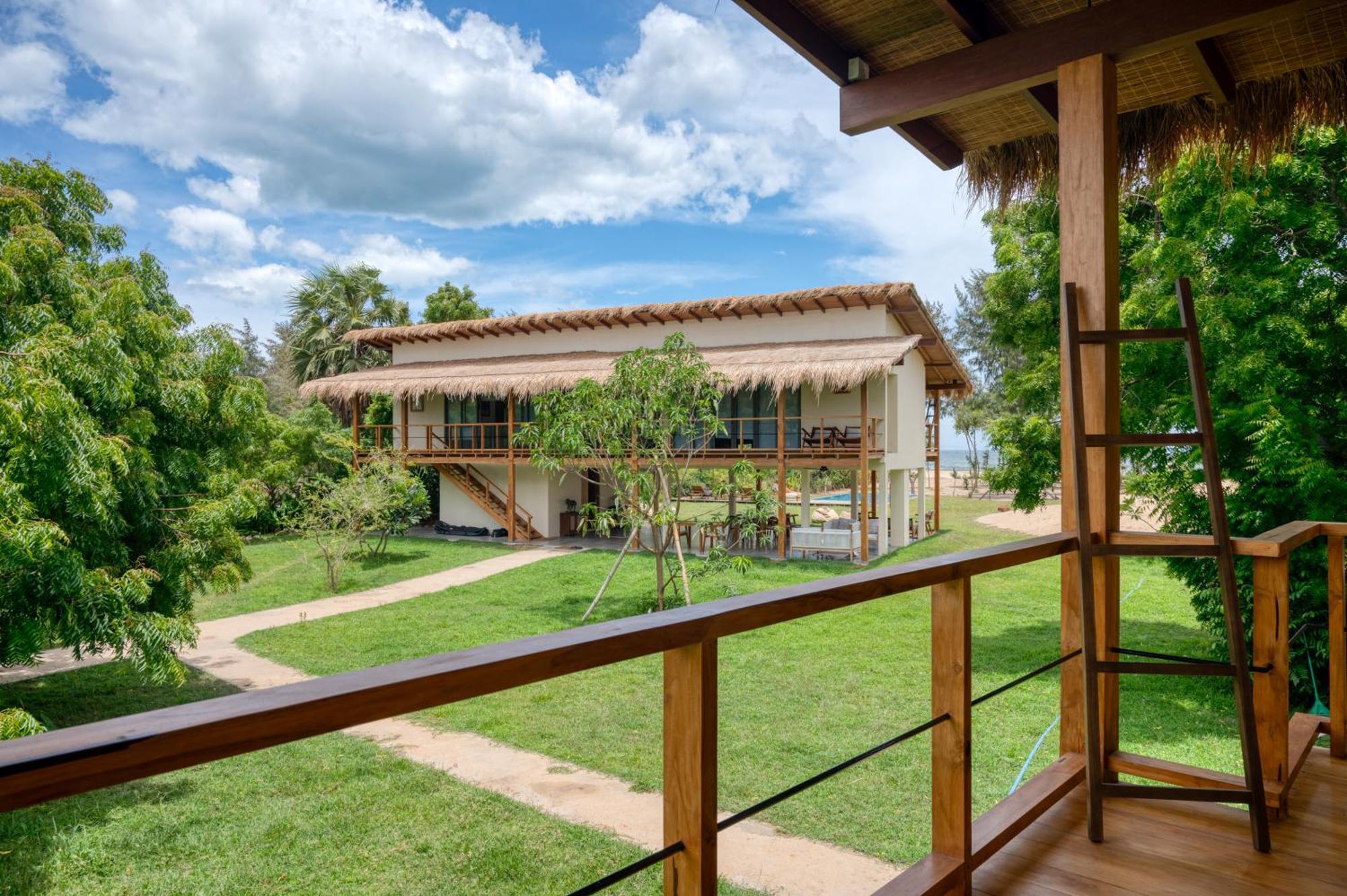 Niketh Villa Komari Arugambay Экстерьер фото